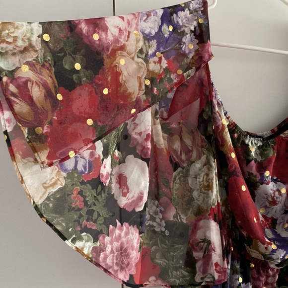 NWT off the shoulder cropped top with bell sleeves - Picture 2 of 7